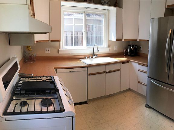 5th image of 877 Sunlite Dr