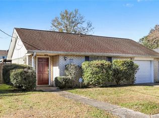 8700 Melrose Ln, River Ridge, LA 70123