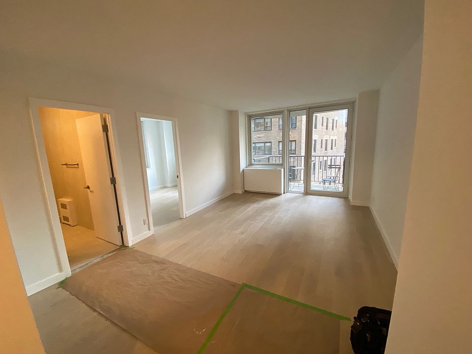 1st image of 212 E 47th St APT 7C