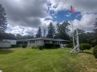 160 E Huron Rd, Omer, MI 48749