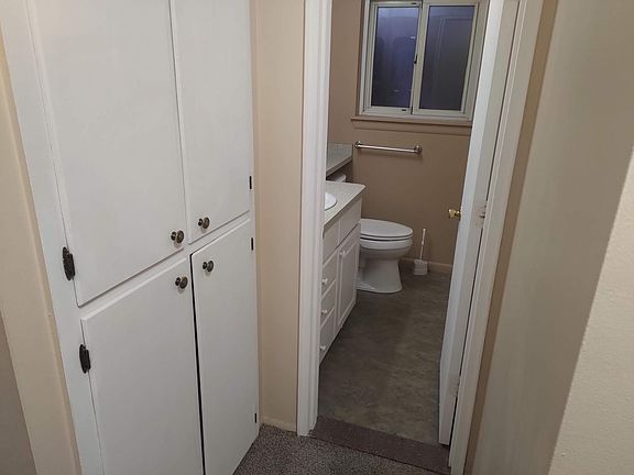 3rd image of 8345 Centralia St