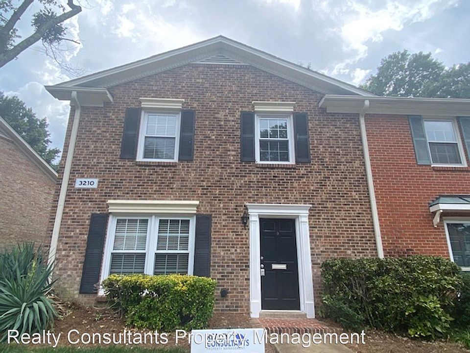 1st image of 3210D Regents Park Ln