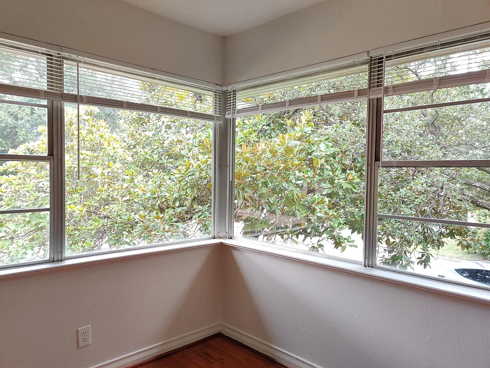 Beautiful bedroom views of Magnolia & Live Oak Trees