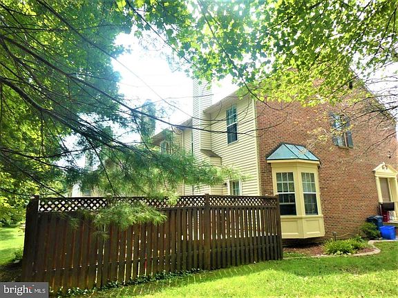 4th image of 20563 Lowfield Dr