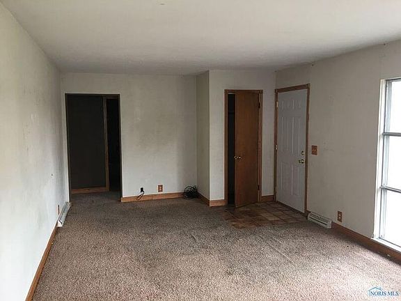 5th image of 850 Westmont Ave
