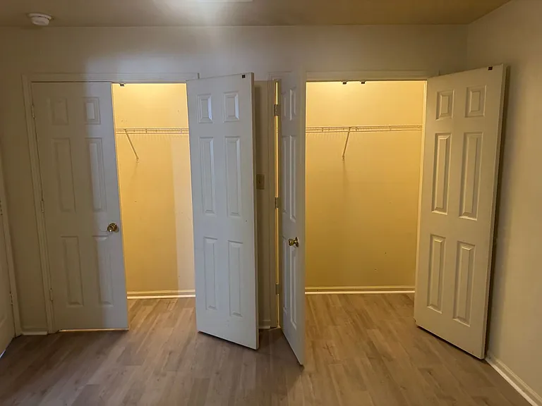 4215 Walnut Park Dr — Photo 12