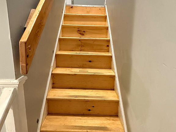 4th image of 5449 Pine St APT B