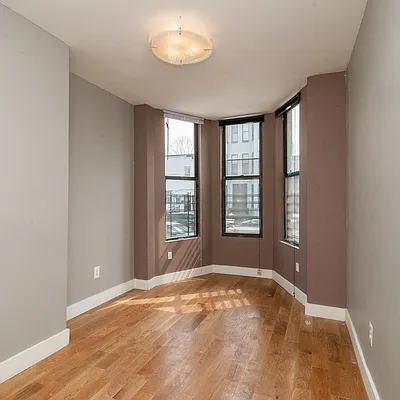 Rented by Nooklyn NYC LLC | media 23