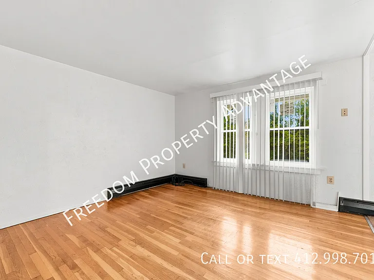 2523 Park Hill Dr — Photo 18