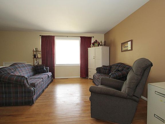Upstairs sitting area