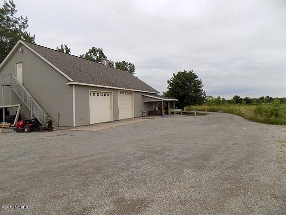 3rd image of 11520 Blair St