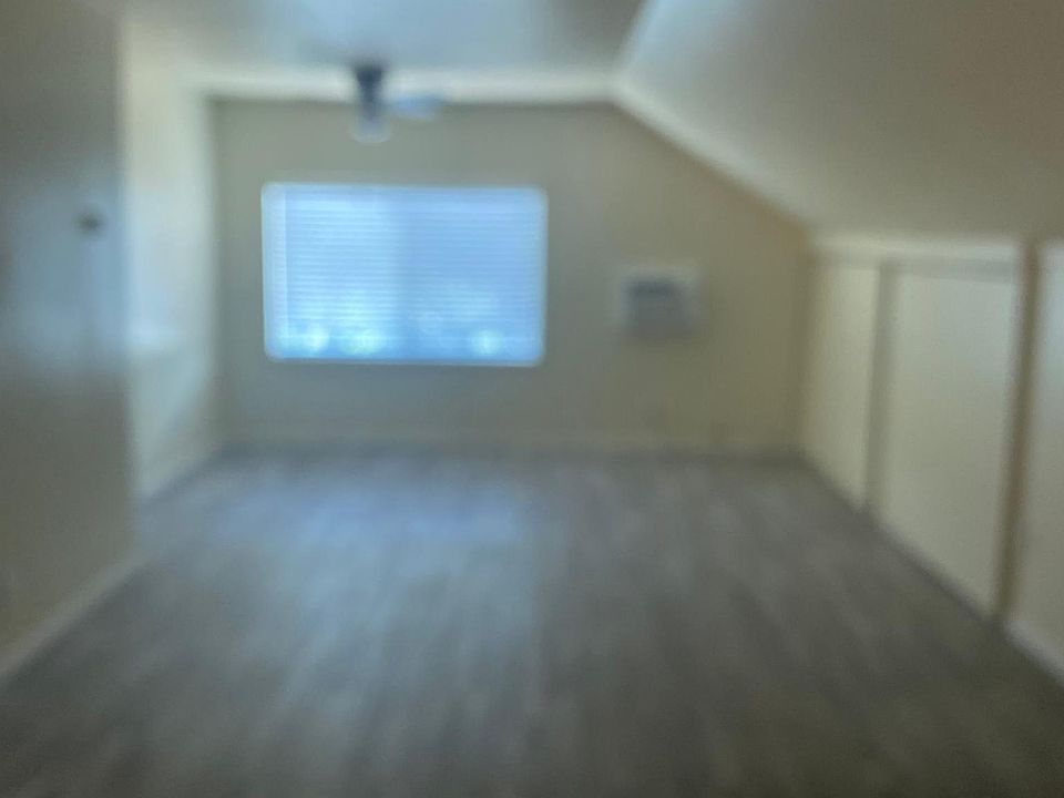 1st image of 332 1/2 W 29th St