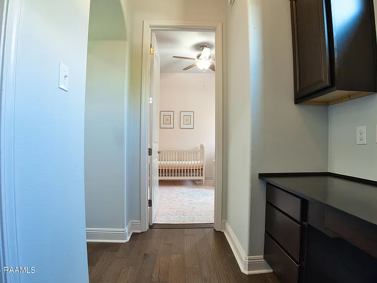 106 Pascalet Pl — Photo 21