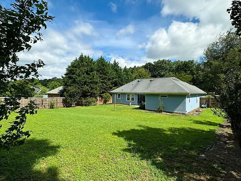 103 Meadow Creek Dr — Photo 52