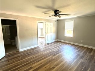 457 Grove St #D, West Pt, MS 39773