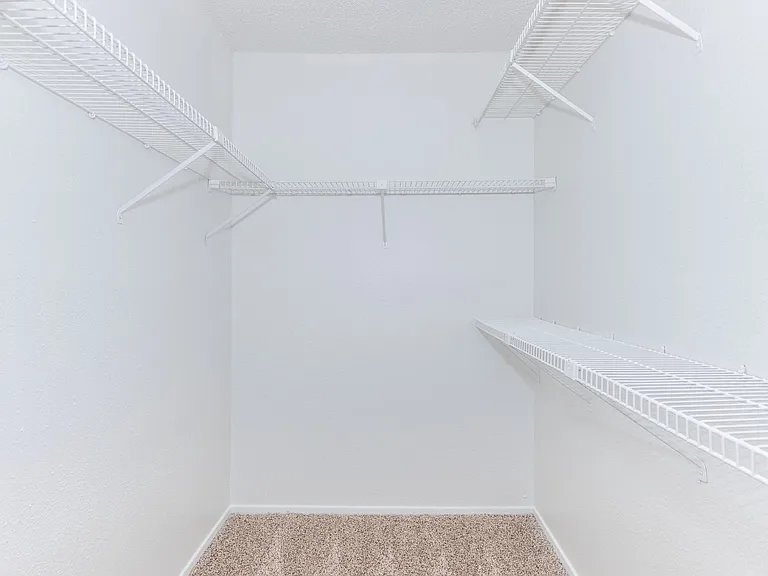 Coventry Park Apartments — Photo 15