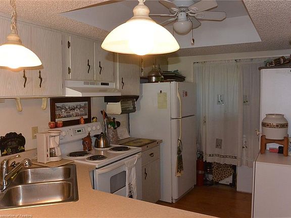 2nd image of 184 Blue Moon Ave