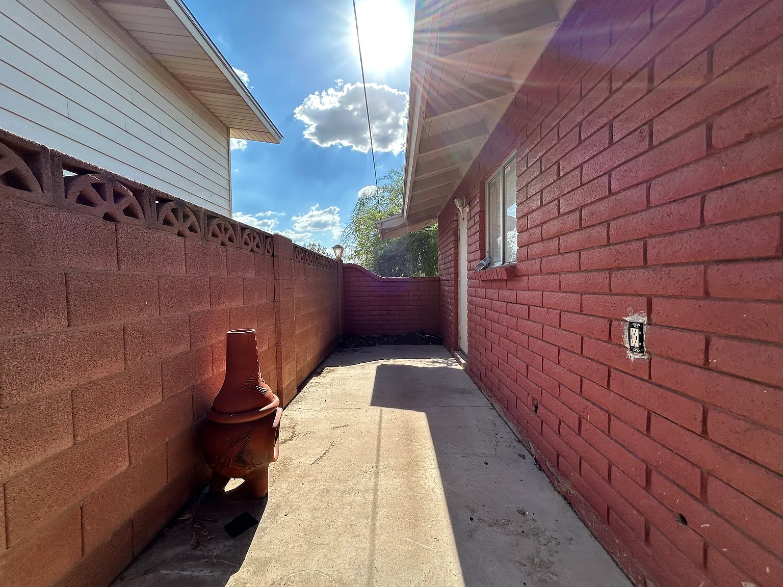 2 bed, 936 sqft, $1,450 — Photo 2