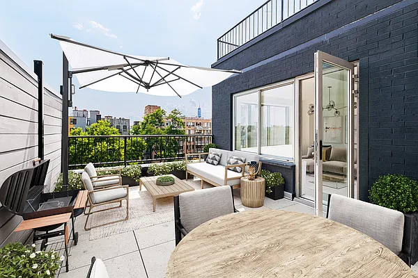 Sold by Sotheby's International Realty | media 1