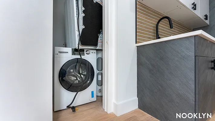 Rented by Nooklyn NYC LLC | media 24