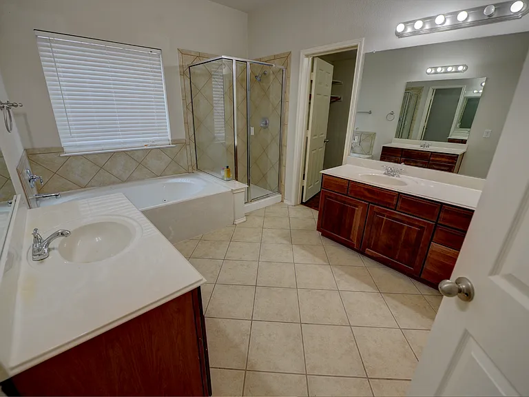 4005 Penny Royal Dr — Photo 15