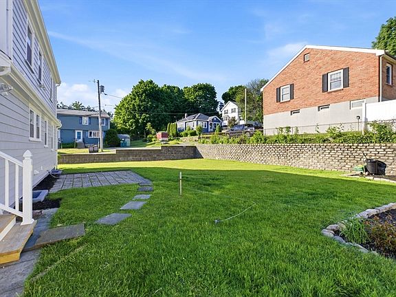 2nd image of 92 Garfield Ave