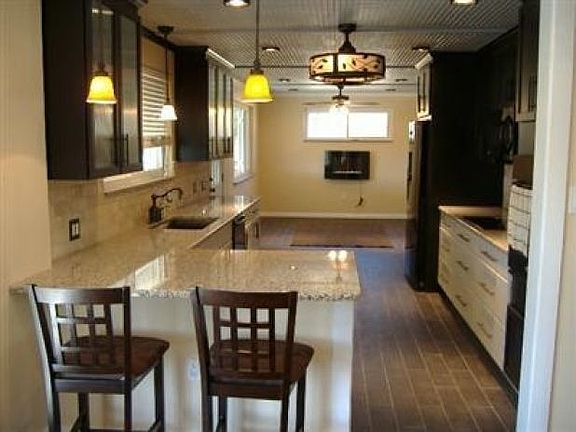 3rd image of 3069 Brookwood Dr