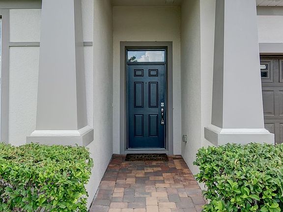3rd image of 15013 Egret Hammock Dr