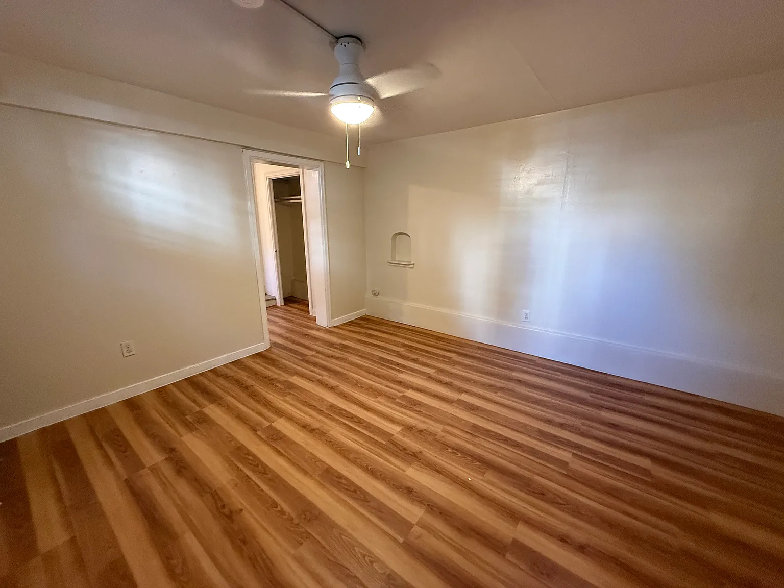 1010 W Franklin St — Photo 2