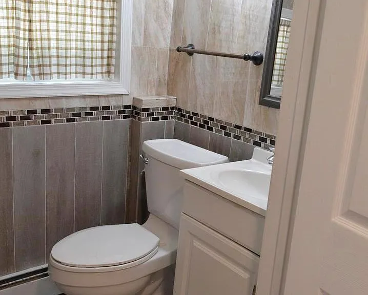 3131 Clive Ave — Photo 12