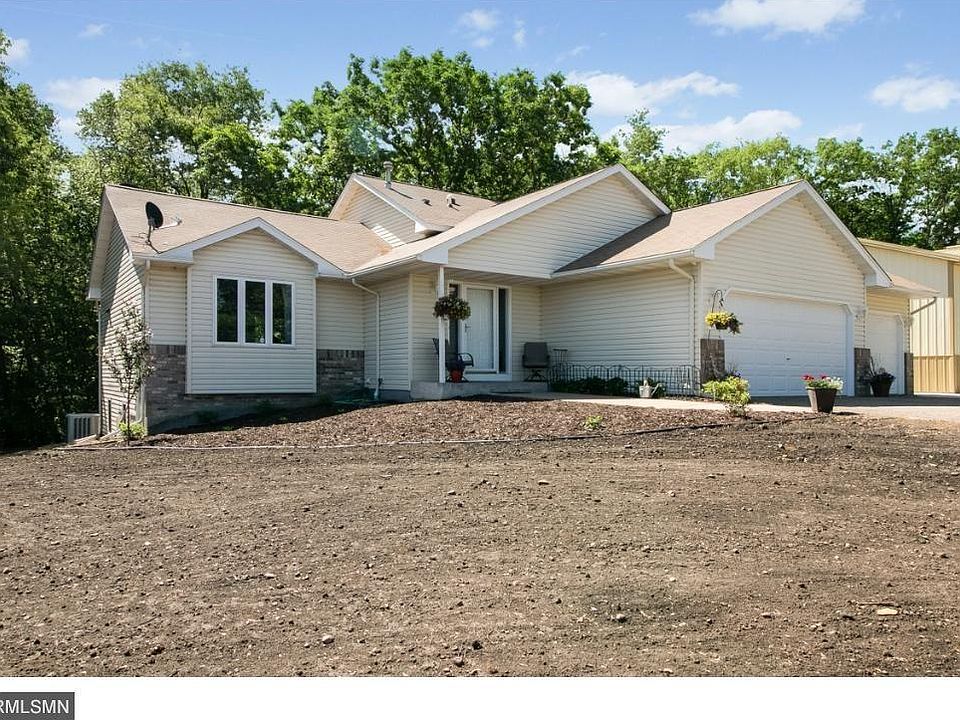 1st image of 24345 Quinlan Ave