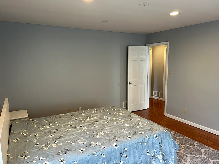 328 Union Ave — Photo 25