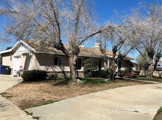 14162 Osage Rd, Apple Valley, CA 92307