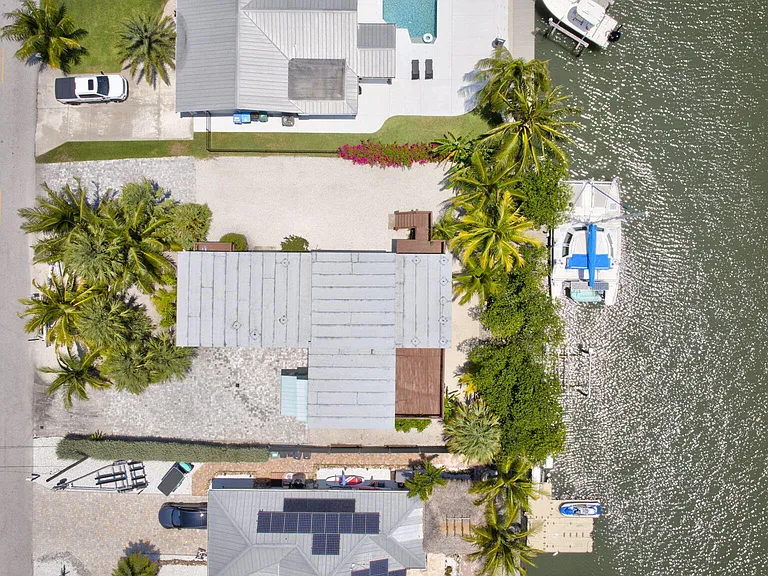 217 Marina Dr — Photo 16