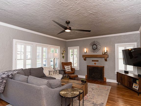 4th image of 1611 S Florence Pl