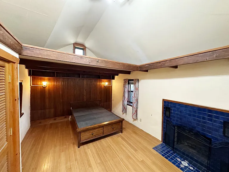 924 Montezuma Ave #2 — Photo 9