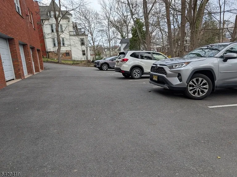 48 Mount Kemble Ave #B — Photo 17