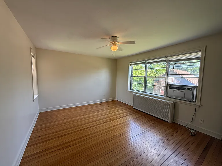 579 Center St #B5 — Photo 9
