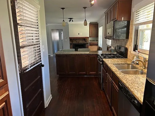4190 Smithfield Dr — Photo 7