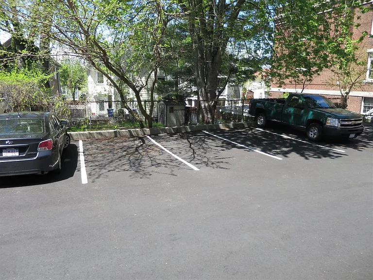 21 Franklin St #8 — Photo 7