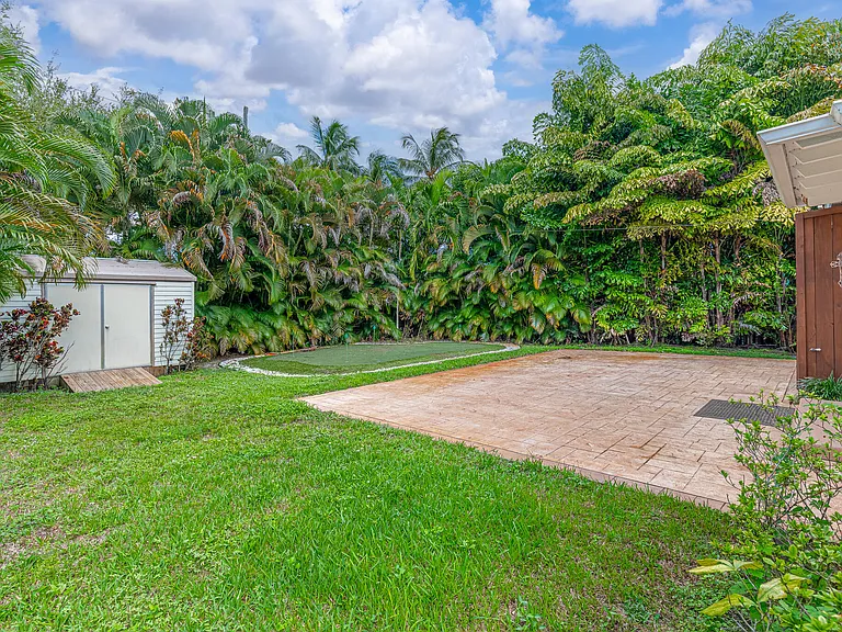 1717 SW 12th Ct — Photo 3