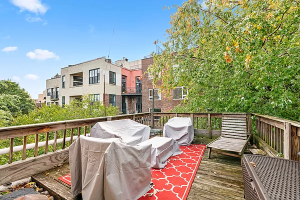 Sold by Keller Williams NYC | media 19