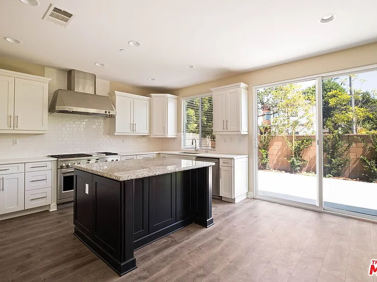 5929 Spelthorne Ln — Photo 11