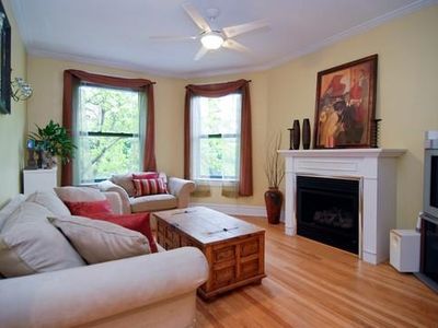 836 W Lakeside Pl, Chicago, IL, 60640