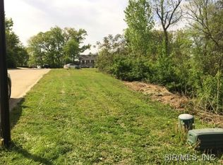 4 Ashlee Ln, Columbia, IL 62236