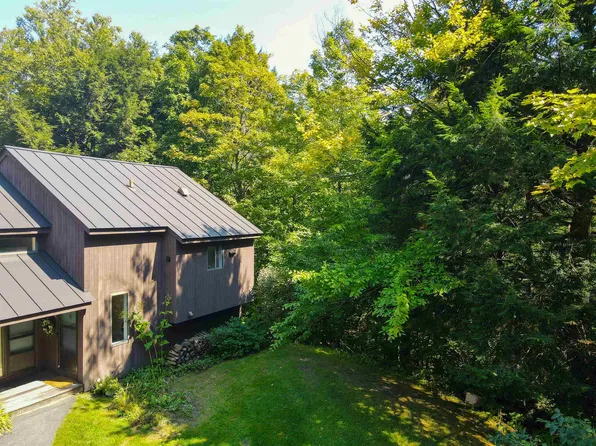 383 Old Quechee Road #8A, Hartford, VT 05059