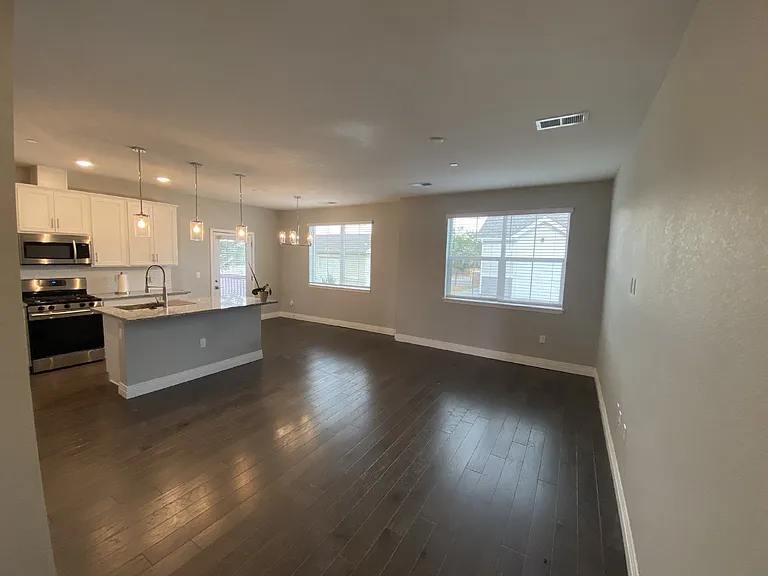 1831 S Dunkirk St #101 — Photo 20