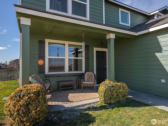 2nd image of 800 S Hamilton Road