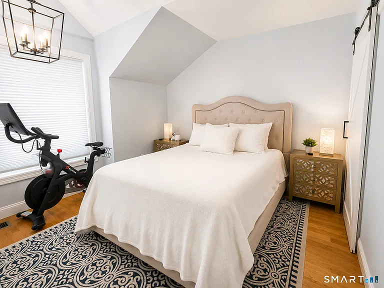 25 Naubuc Ave #5 — Photo 10