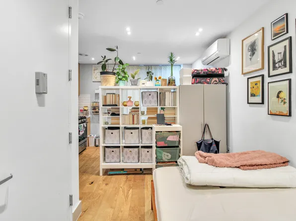 37 Irving Place image 1 of 7